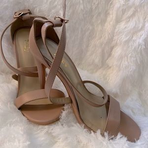 ZriEy tan/nude heels